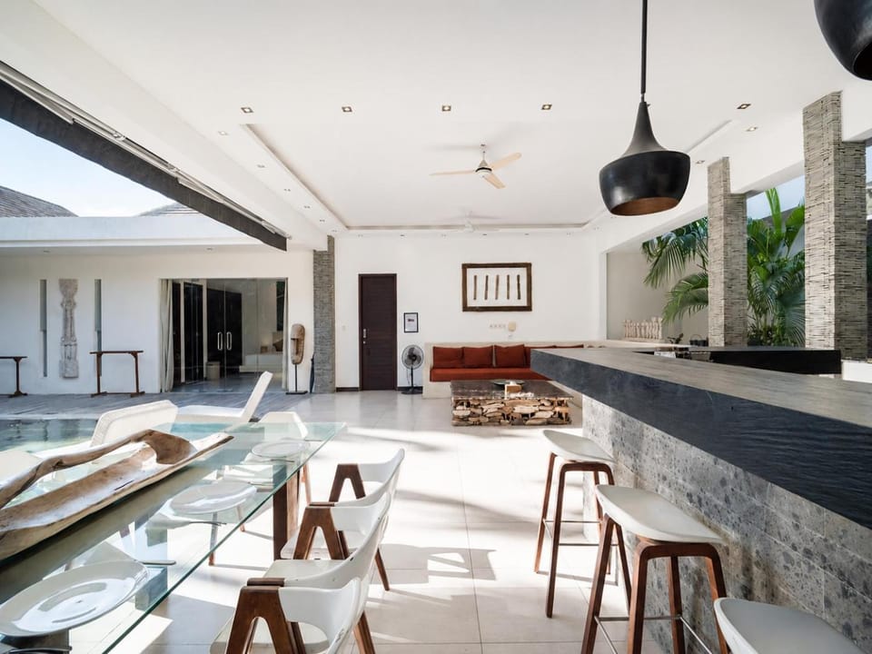 Private Tropical Hideaway in Seminyak House in Kuta