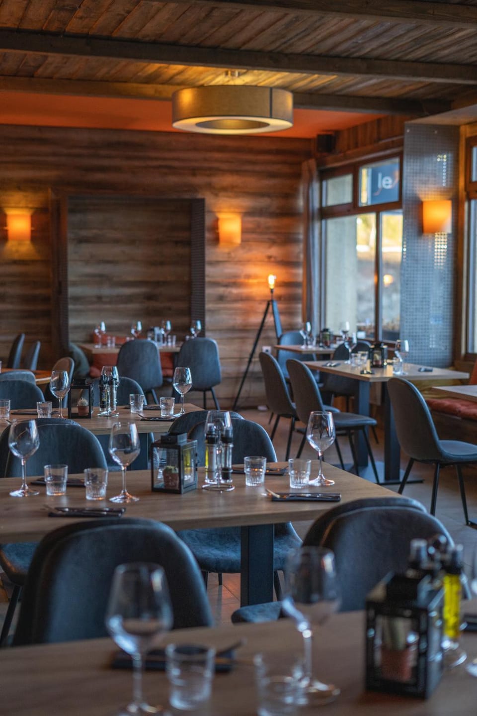 Restaurant/places to eat