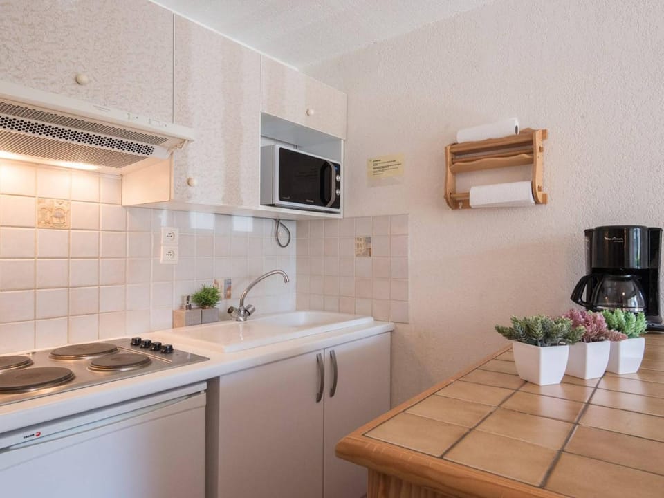 Appartement calme avec balcon, 6 personnes, centre Saint-Lary Soulan, proche remontées et parking privé - FR-1-296-155 Apartment in Saint-Lary-Soulan