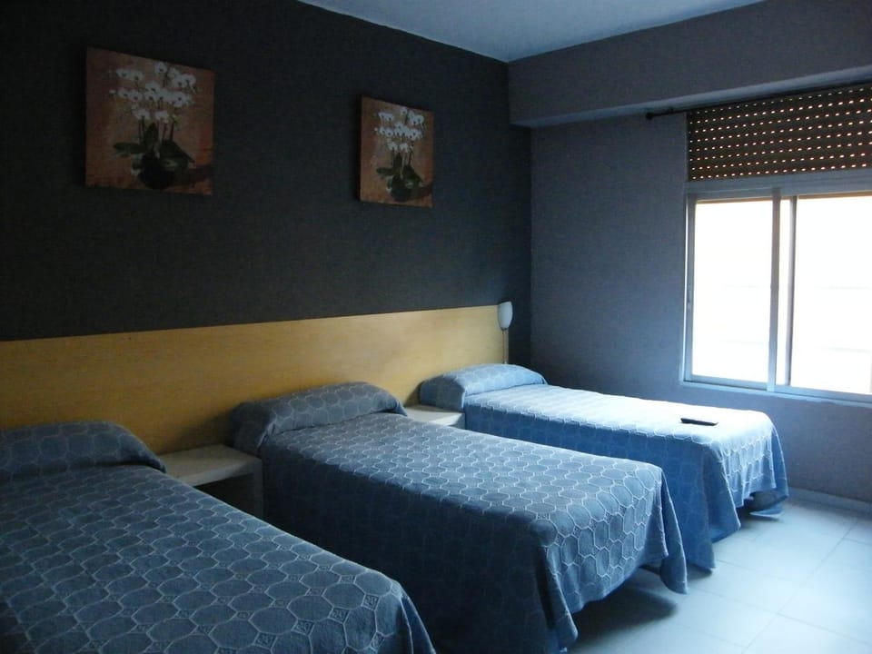 Day, Photo of the whole room