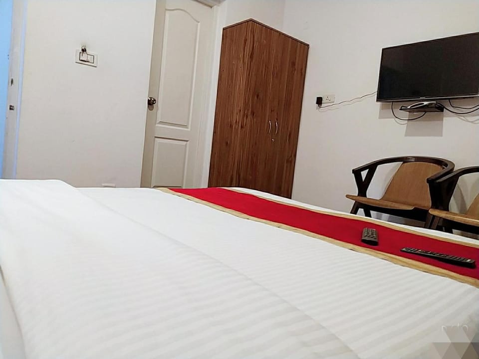 Rosepark Residency- Opposite Rosegarden Hotel in Ooty