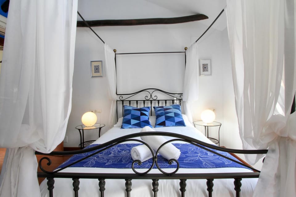 Bed, Bathroom, Coffee/tea facilities, Bedroom, towels