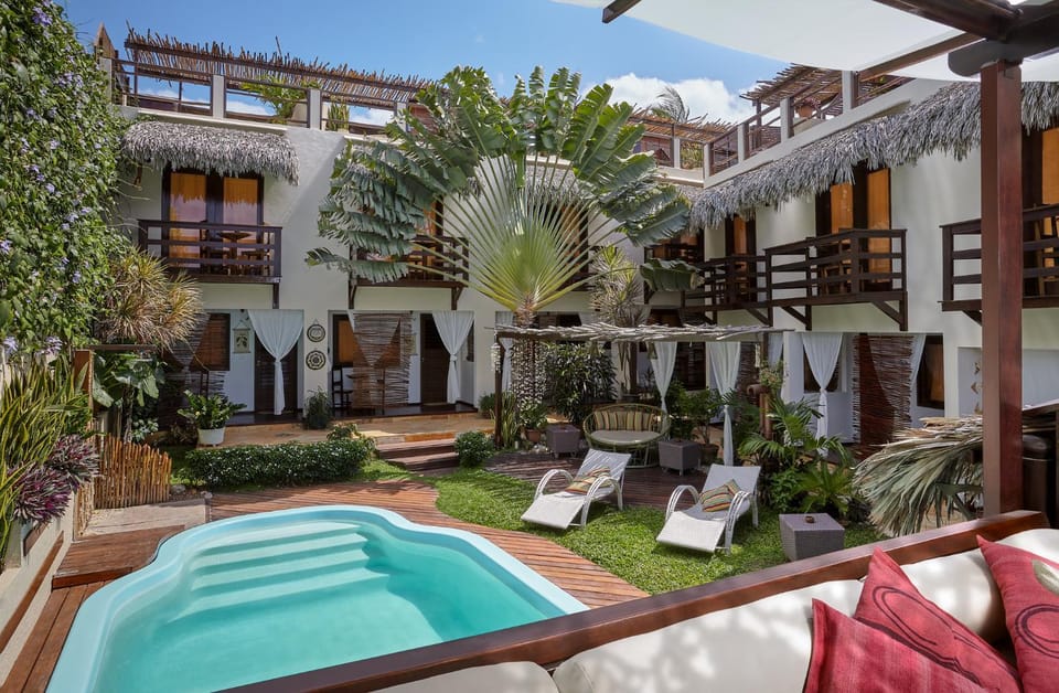 Garden, Swimming pool