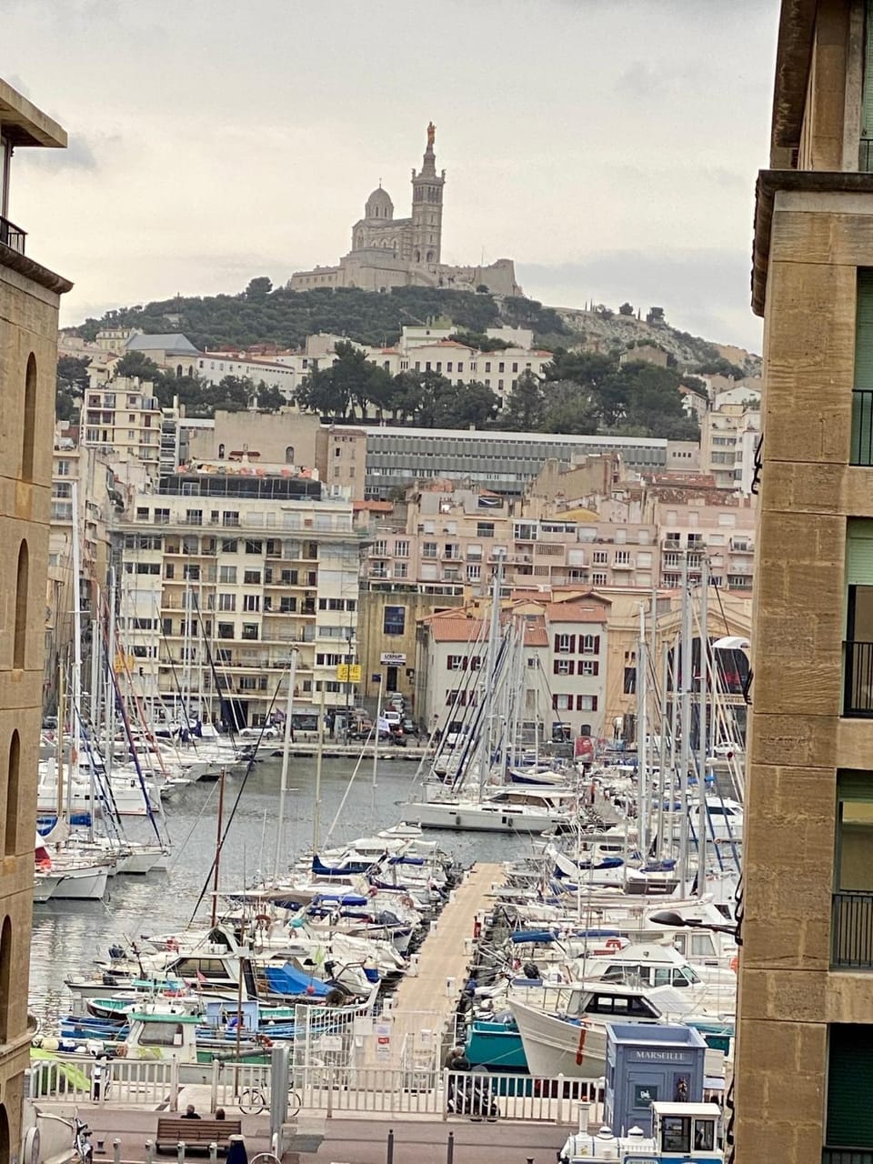 Appartement Vue sur le Vieux Port Apartment in Marseille