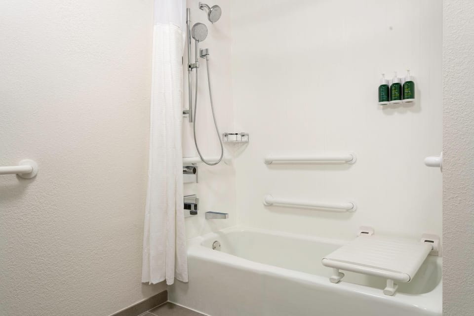 Bathroom, acessibility