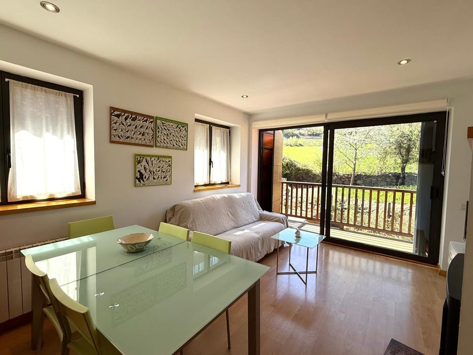 View (from property/room), Living room, Seating area, Dining area