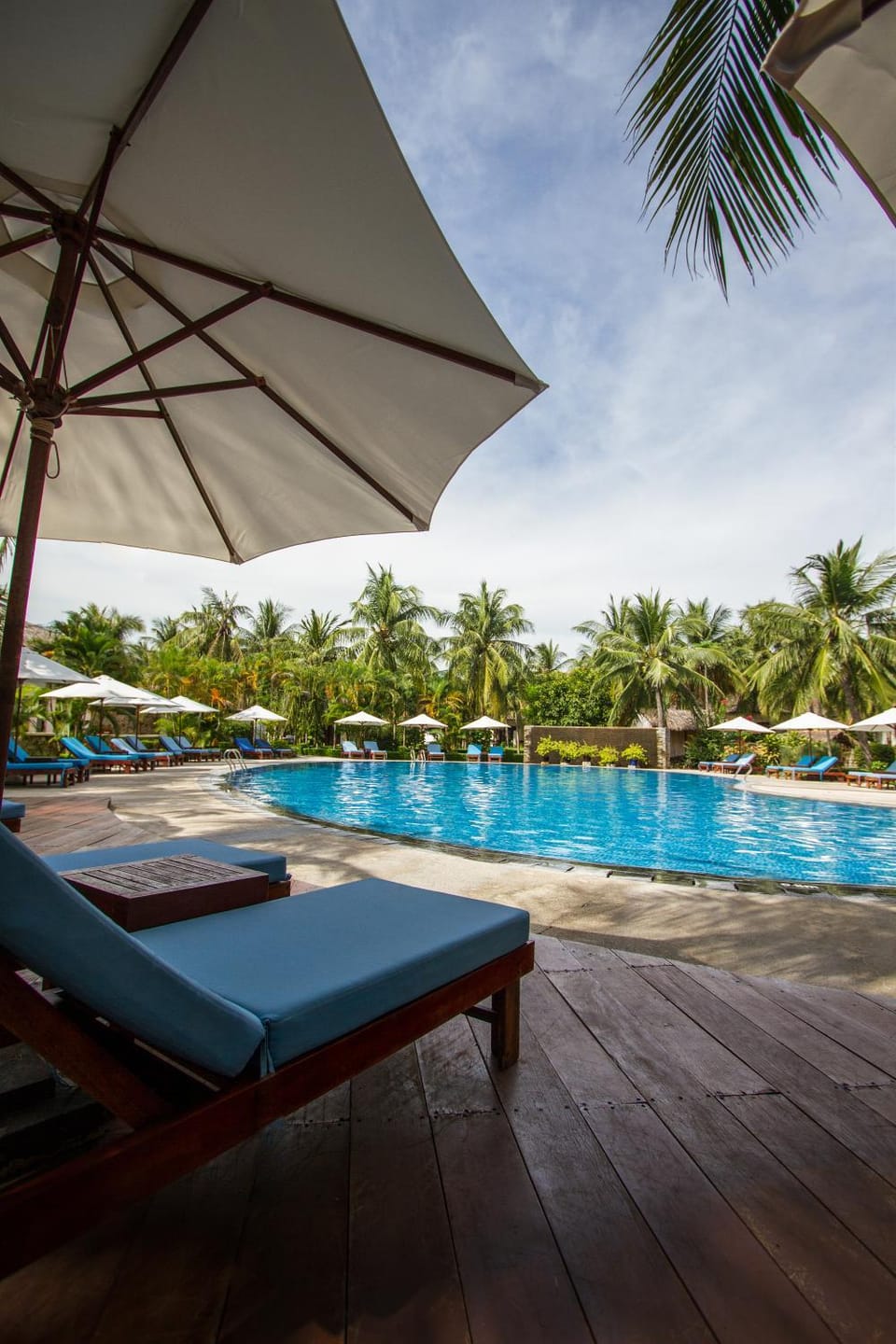 Swimming pool, Swimming pool
