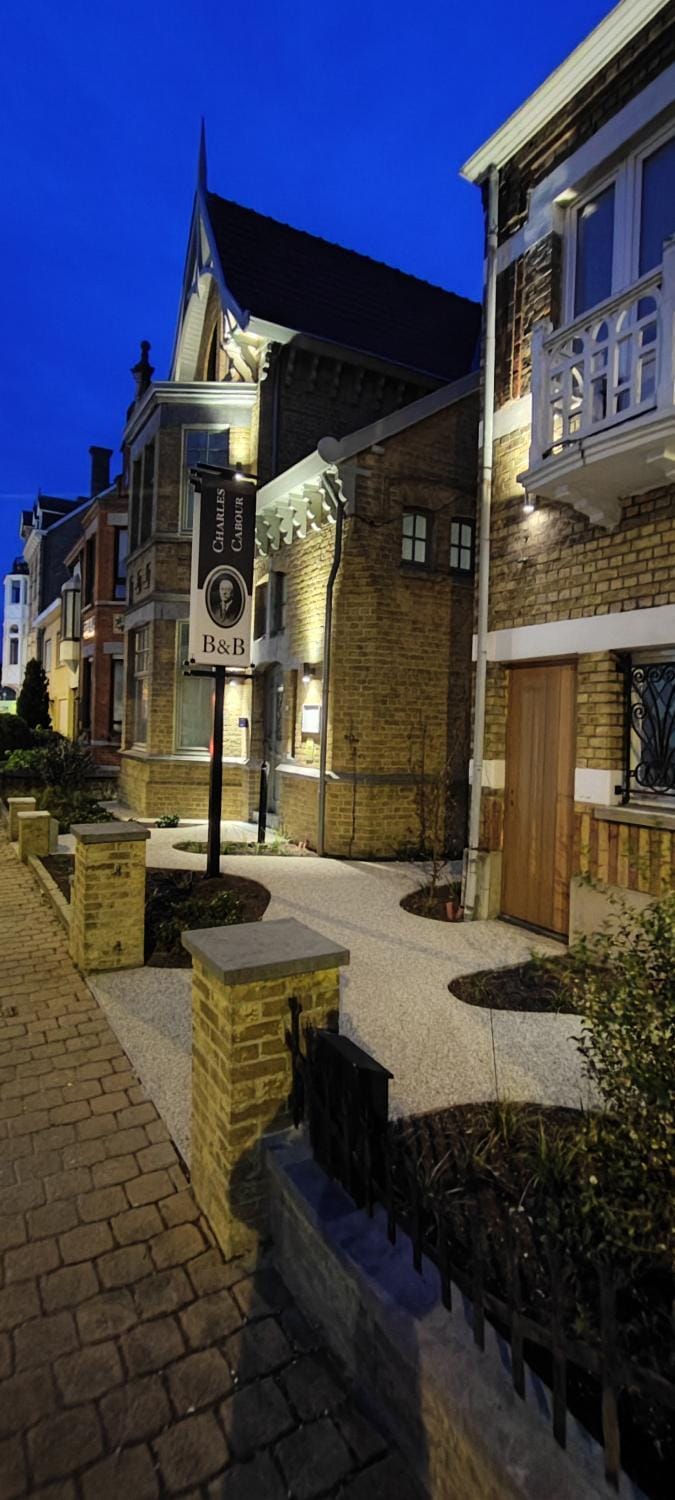 Property building, Night