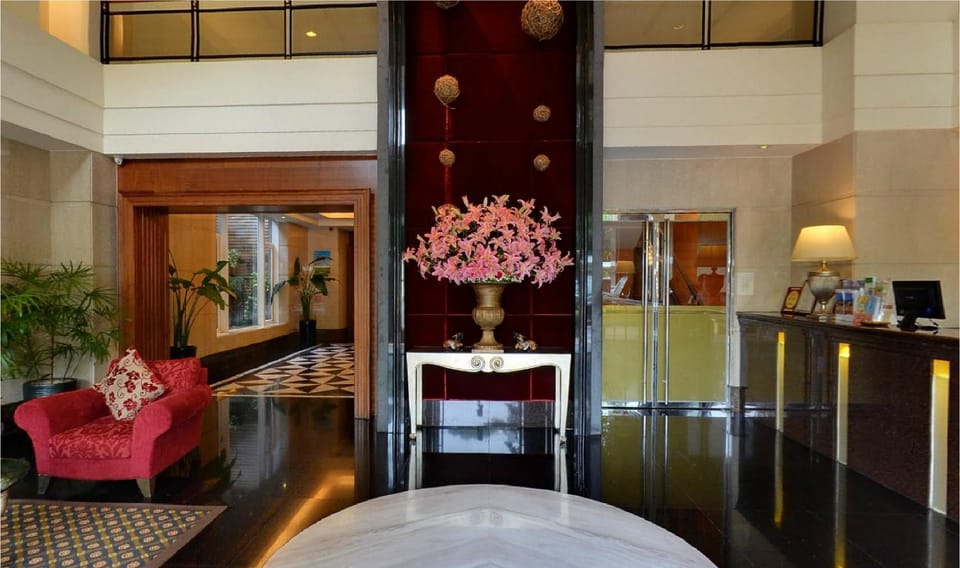 Facade/entrance, Lobby or reception