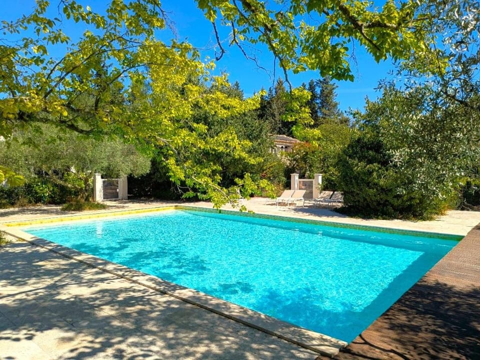 Property building, Garden, Solarium, Garden view, Pool view, Swimming pool, sunbed