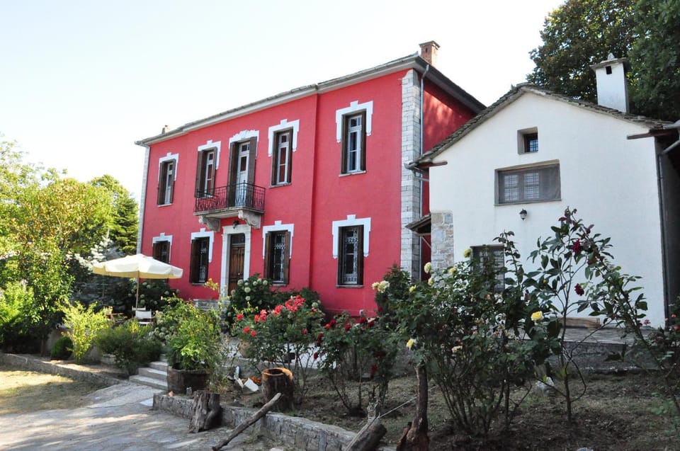Red Villa's Guesthouse House in Magnesia Prefecture, Greece