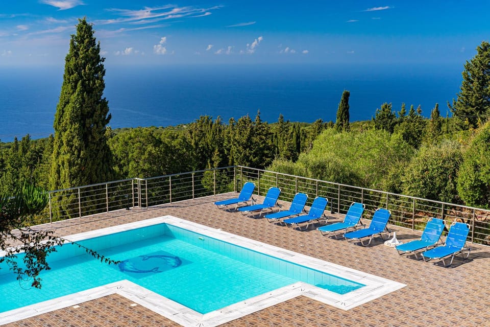 Natural landscape, Pool view, Sea view, Swimming pool, sunbed