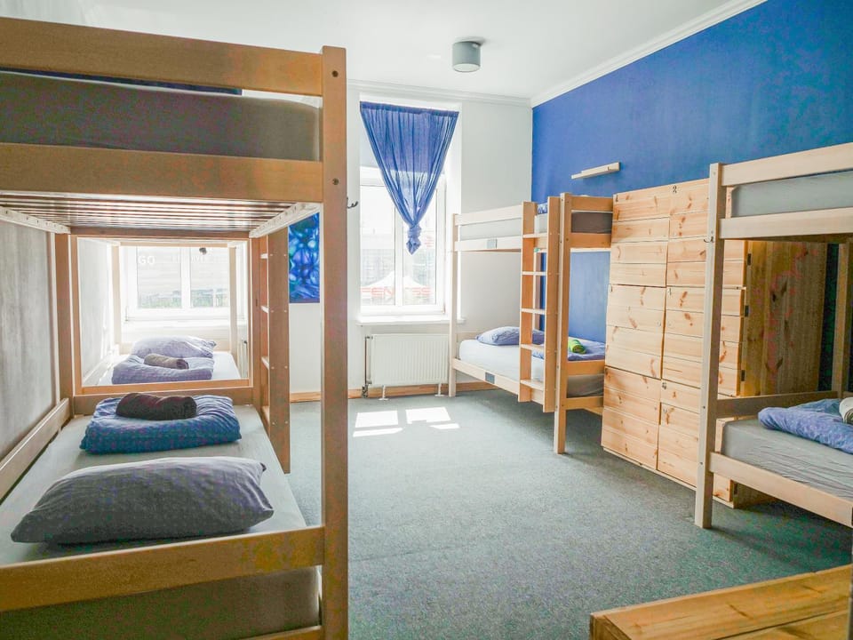 bunk bed