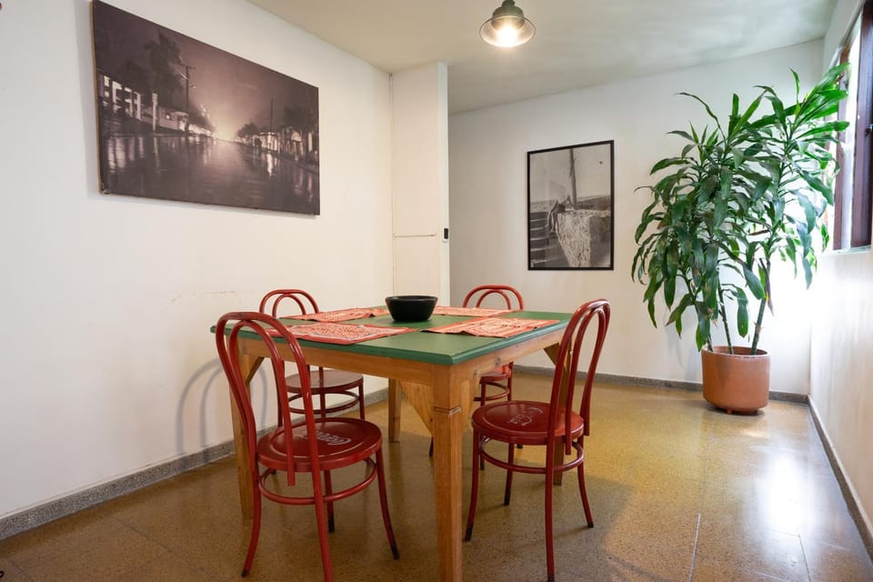 Oasis en el corazón de Medellin, Laureles Apartment in Medellin