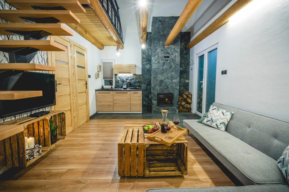 Kitchen or kitchenette, Living room