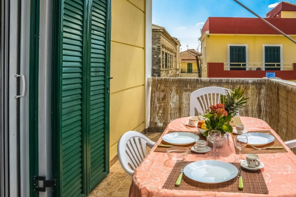 Balcony/Terrace, Dining area