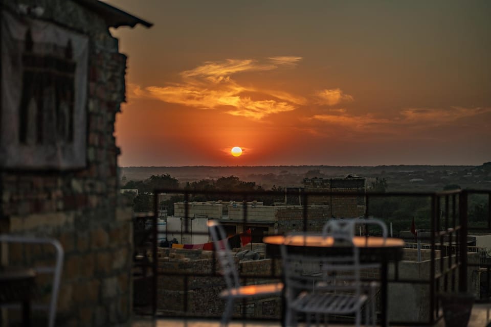 Restaurant/places to eat, Day, View (from property/room), Balcony/Terrace, Sea view, Sunrise, Sunset
