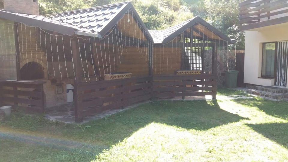 Casa Fulg de Nea Bed and Breakfast in Brașov County