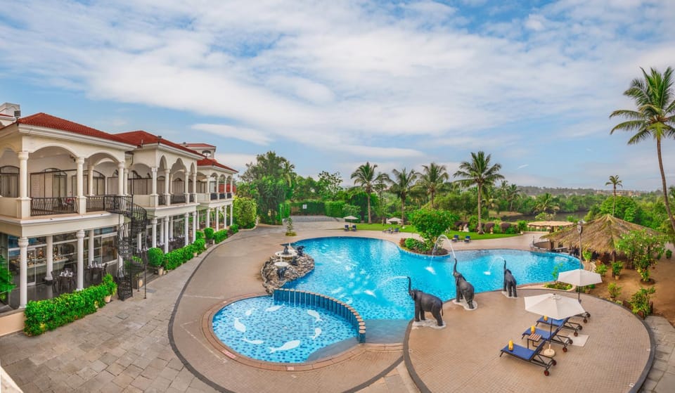 Swimming pool
