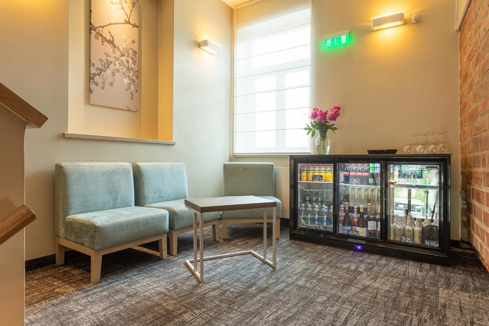 Restaurant/places to eat, Lobby or reception