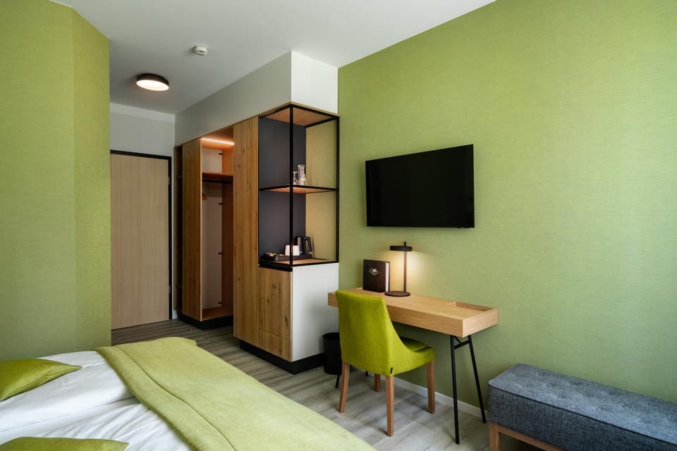 TV and multimedia, Photo of the whole room