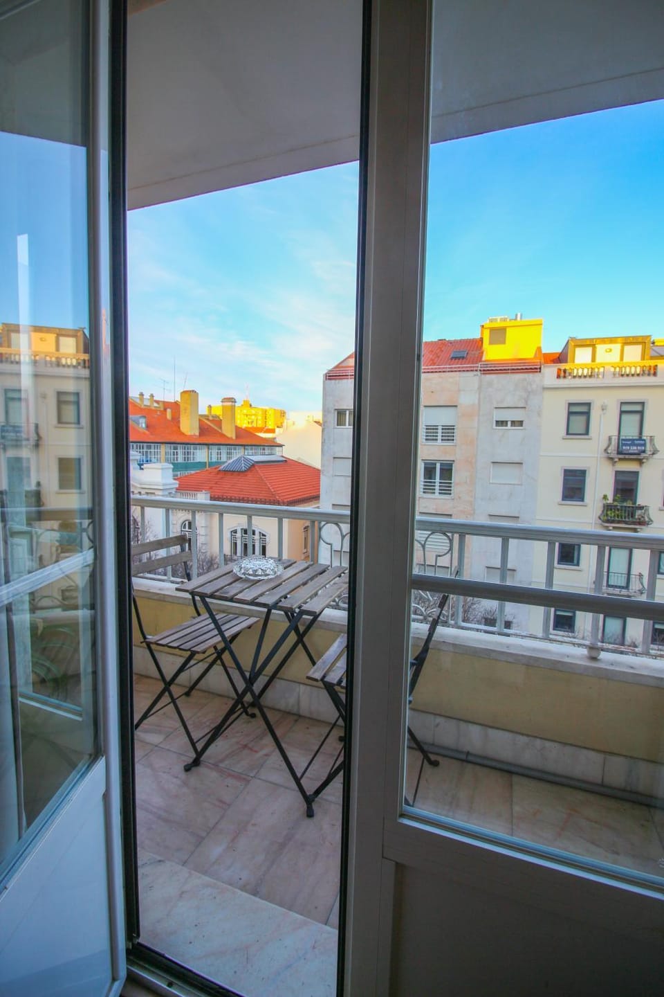 Balcony/Terrace, City view, Street view