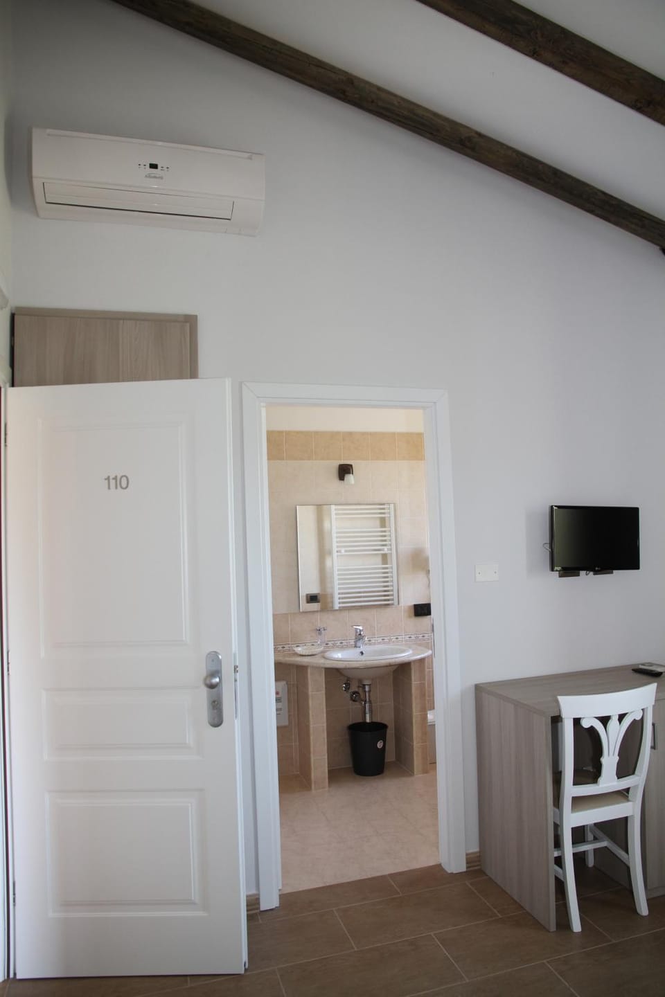 Monte San Giovanni-Nebrodi Rooms Hotel in Sicily