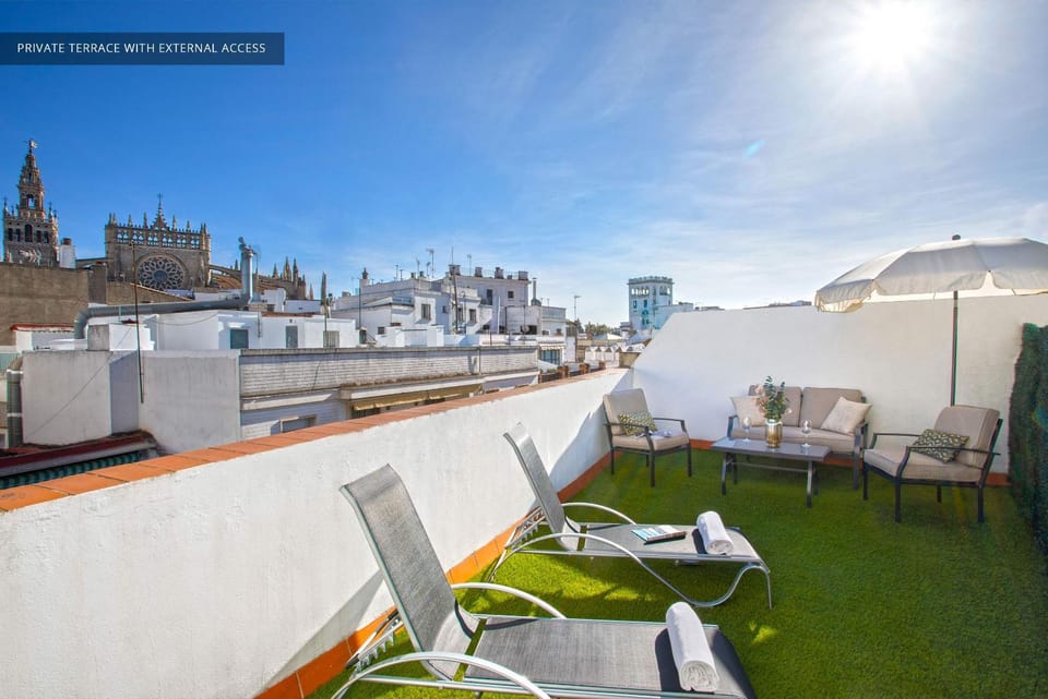 Spring, Day, Summer, View (from property/room), Balcony/Terrace, City view, sunbed