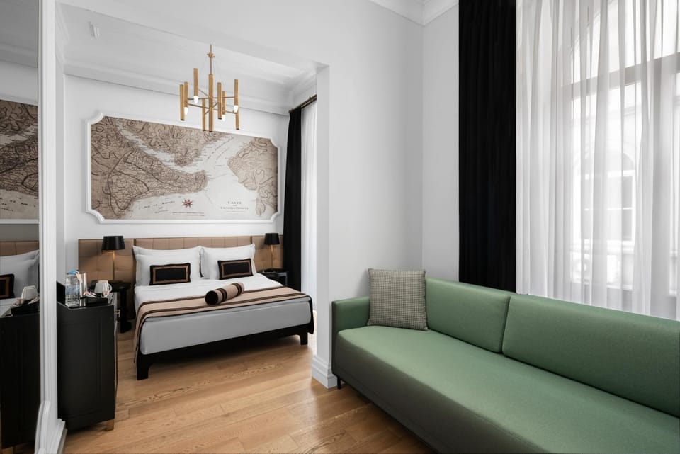Bed, View (from property/room), Photo of the whole room, Decorative detail, Bedroom, minibar