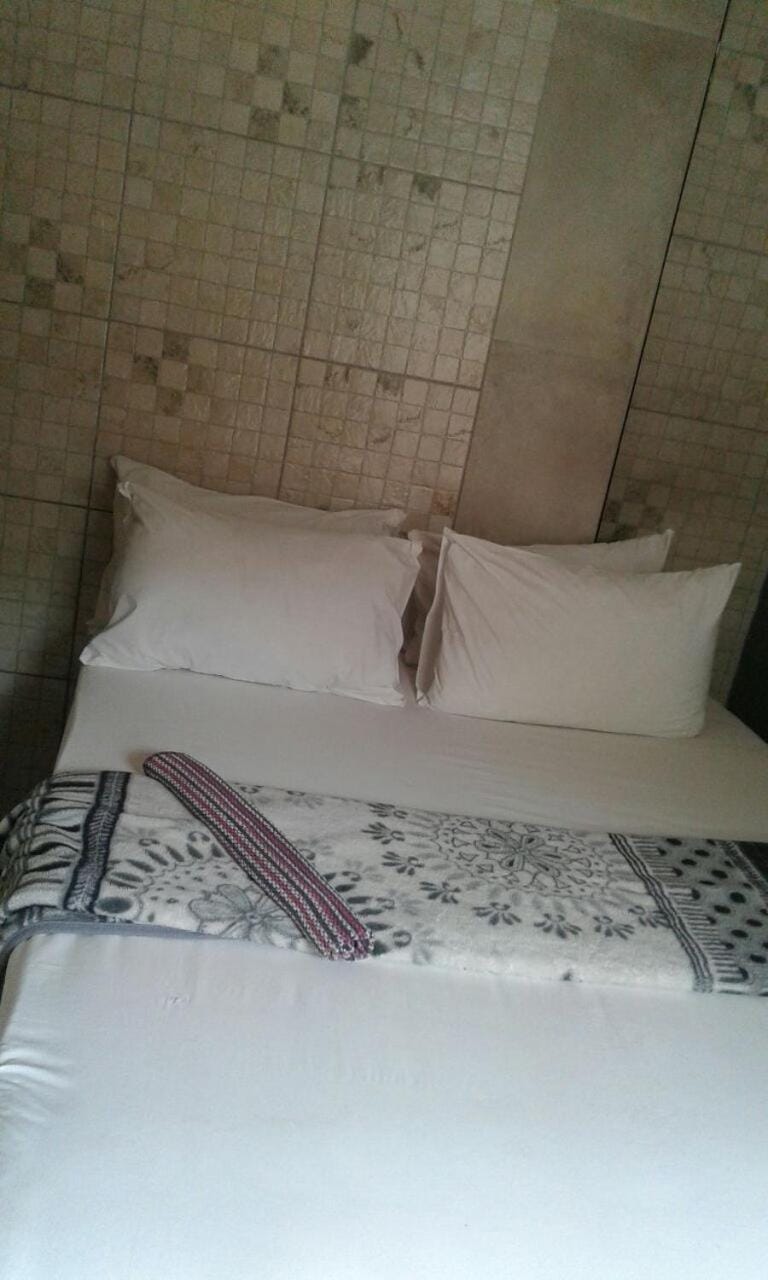 Royal Crown Guesthouse Bed and Breakfast in Johannesburg