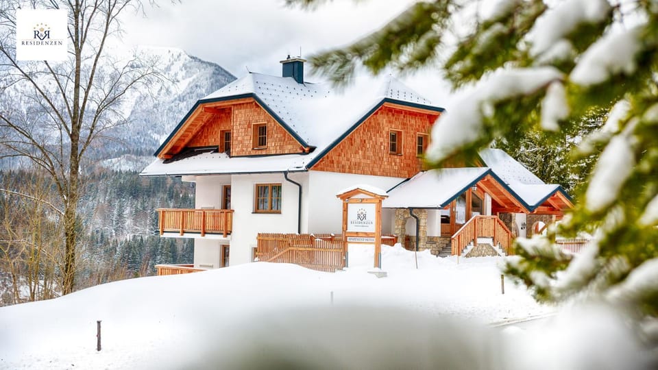 Property building, Natural landscape, Winter