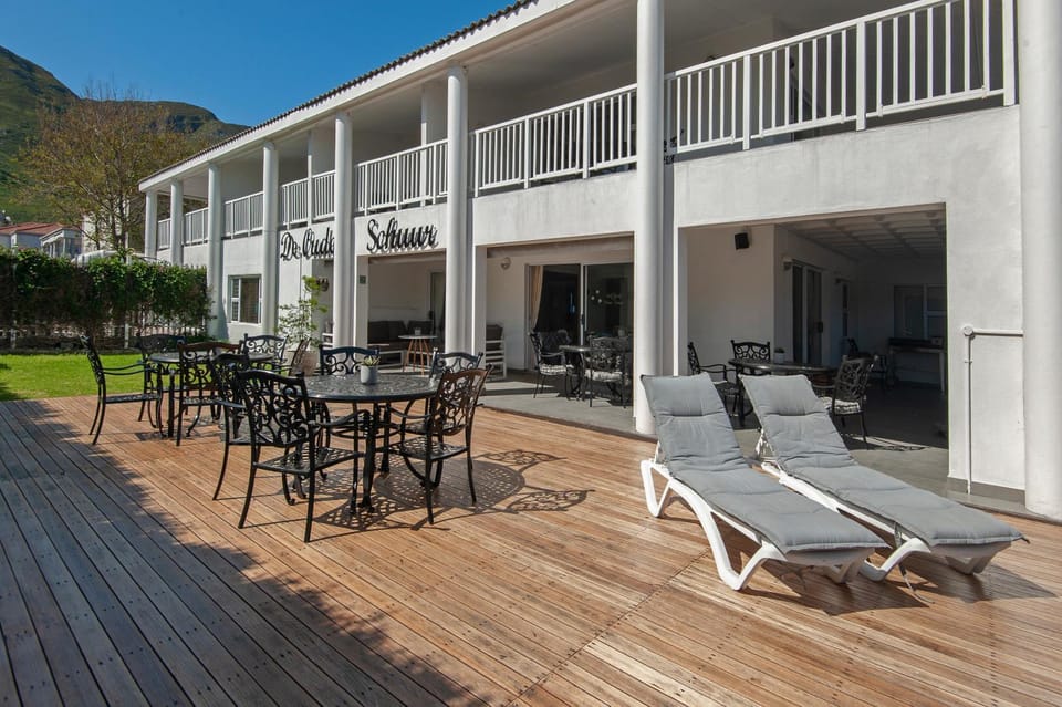 Property building, Patio, Day, Natural landscape, View (from property/room), Balcony/Terrace, Mountain view