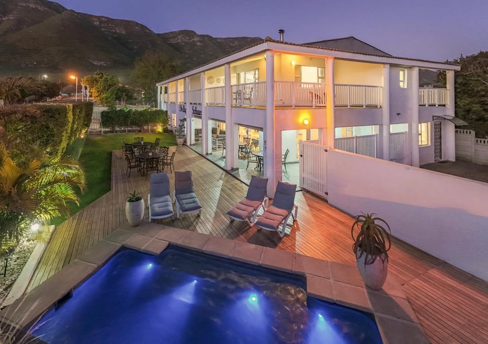 Night, Bird's eye view, View (from property/room), Garden view, Mountain view, Pool view, Sunset, sunbed