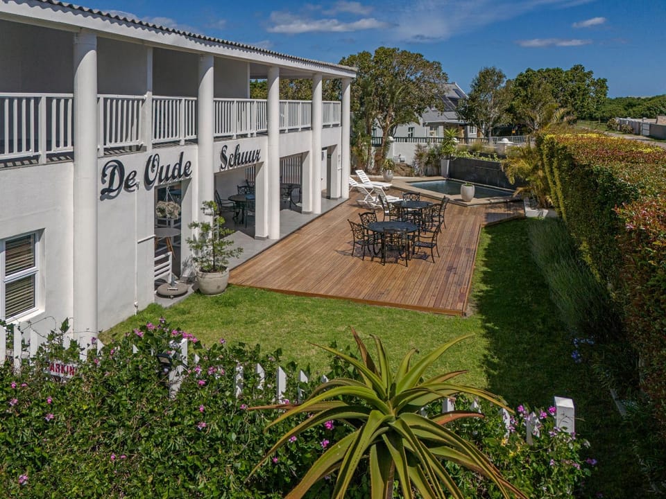 Property building, Patio, Day, Natural landscape, Garden, View (from property/room), Balcony/Terrace, Garden view