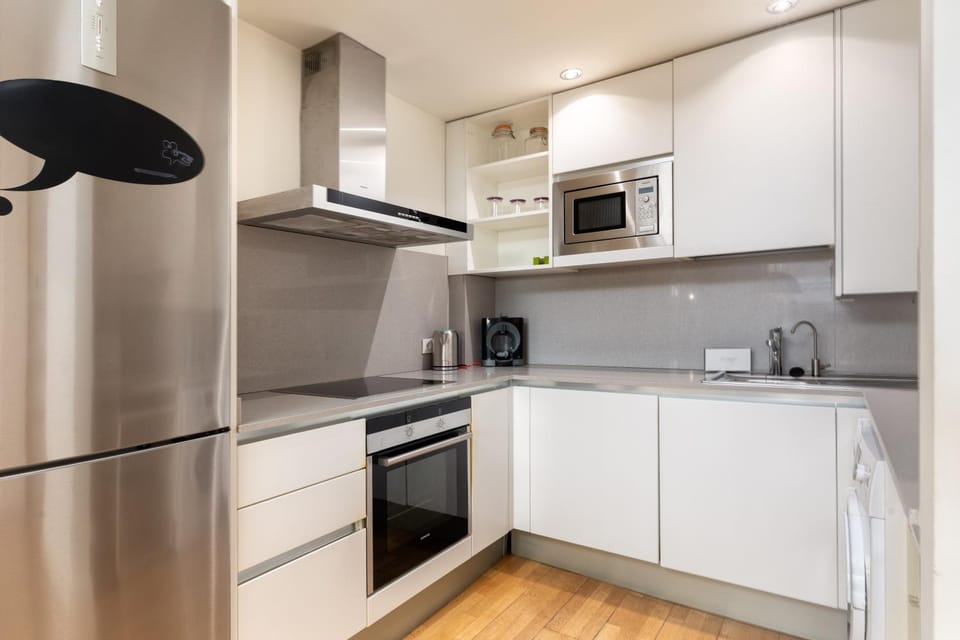 Flateli Nord Apartment in Girona