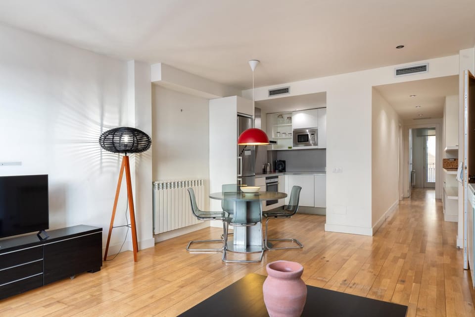 Flateli Nord Apartment in Girona