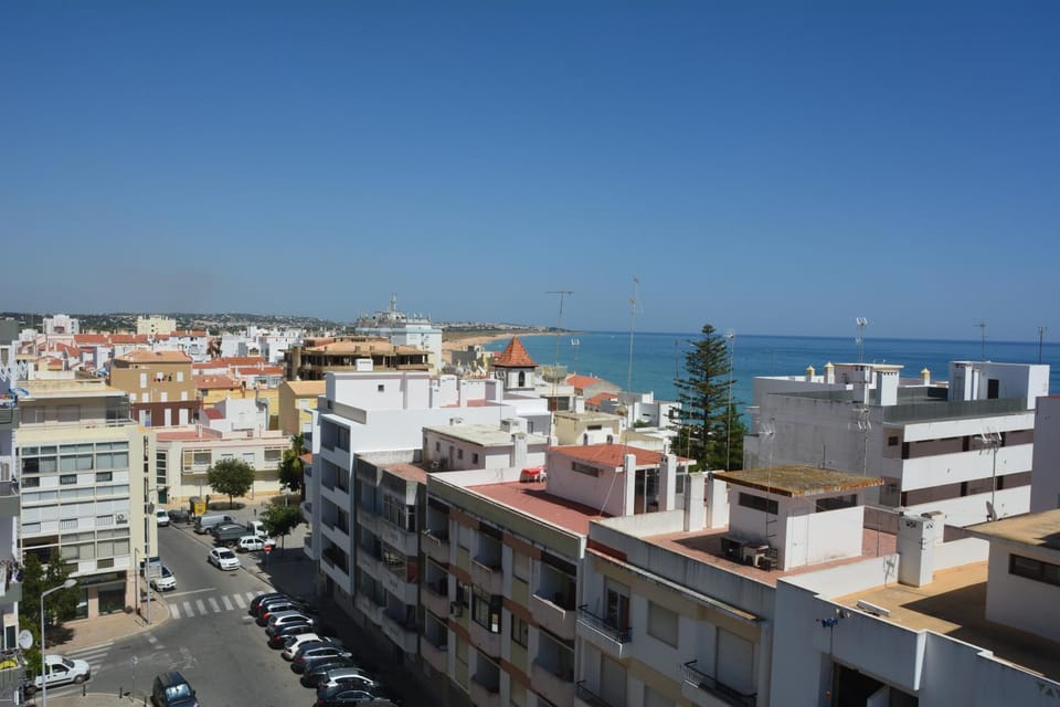 Property building, Decorative detail, City view, Landmark view, Sea view, Quiet street view