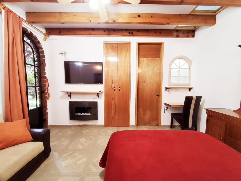 Villa Alfonsina Bed and Breakfast in Mexico City