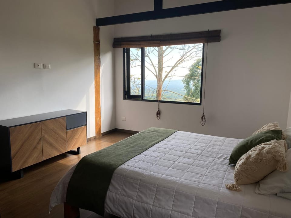 Bed, Natural landscape, View (from property/room), Photo of the whole room, Bedroom, City view, Garden view