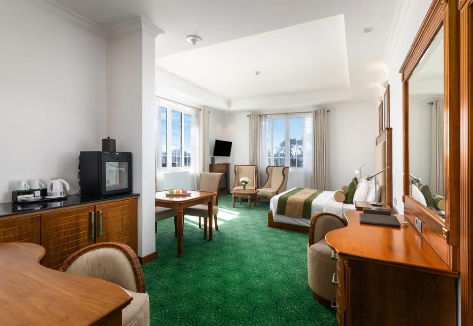 Bed, TV and multimedia, Kitchen or kitchenette, Living room, Bedroom, minibar, safe