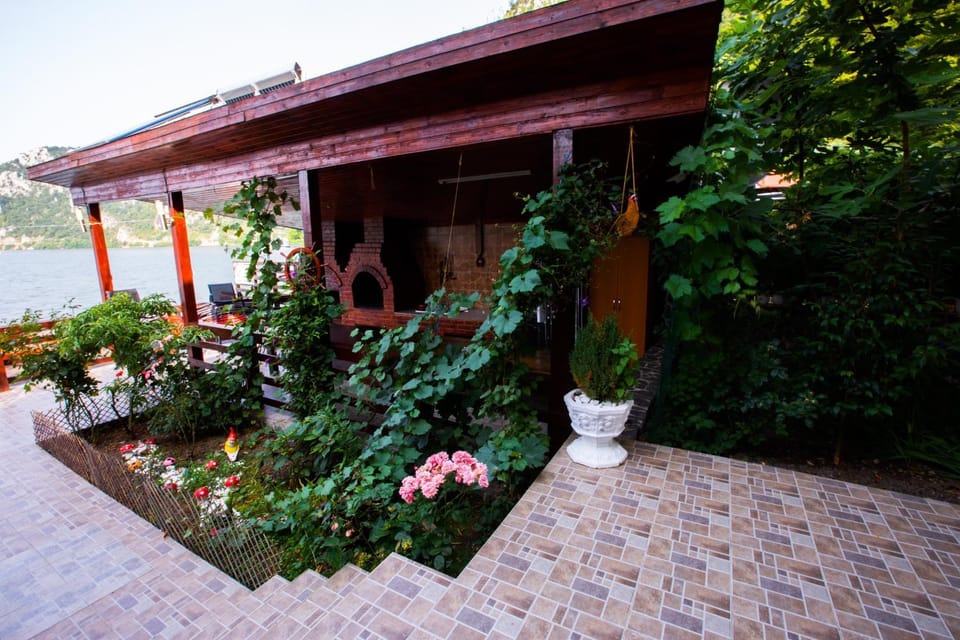 Casa Camelia Bed and Breakfast in Serbia