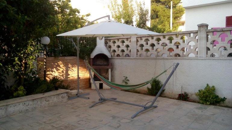 Patio, BBQ facilities
