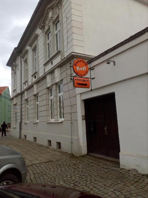 Facade/entrance, Parking