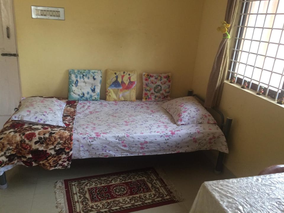 Red House Yoga Center Vacation rental in Mysuru