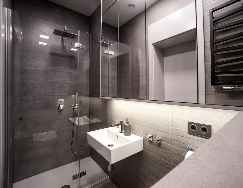 Shower, Toilet, Bathroom