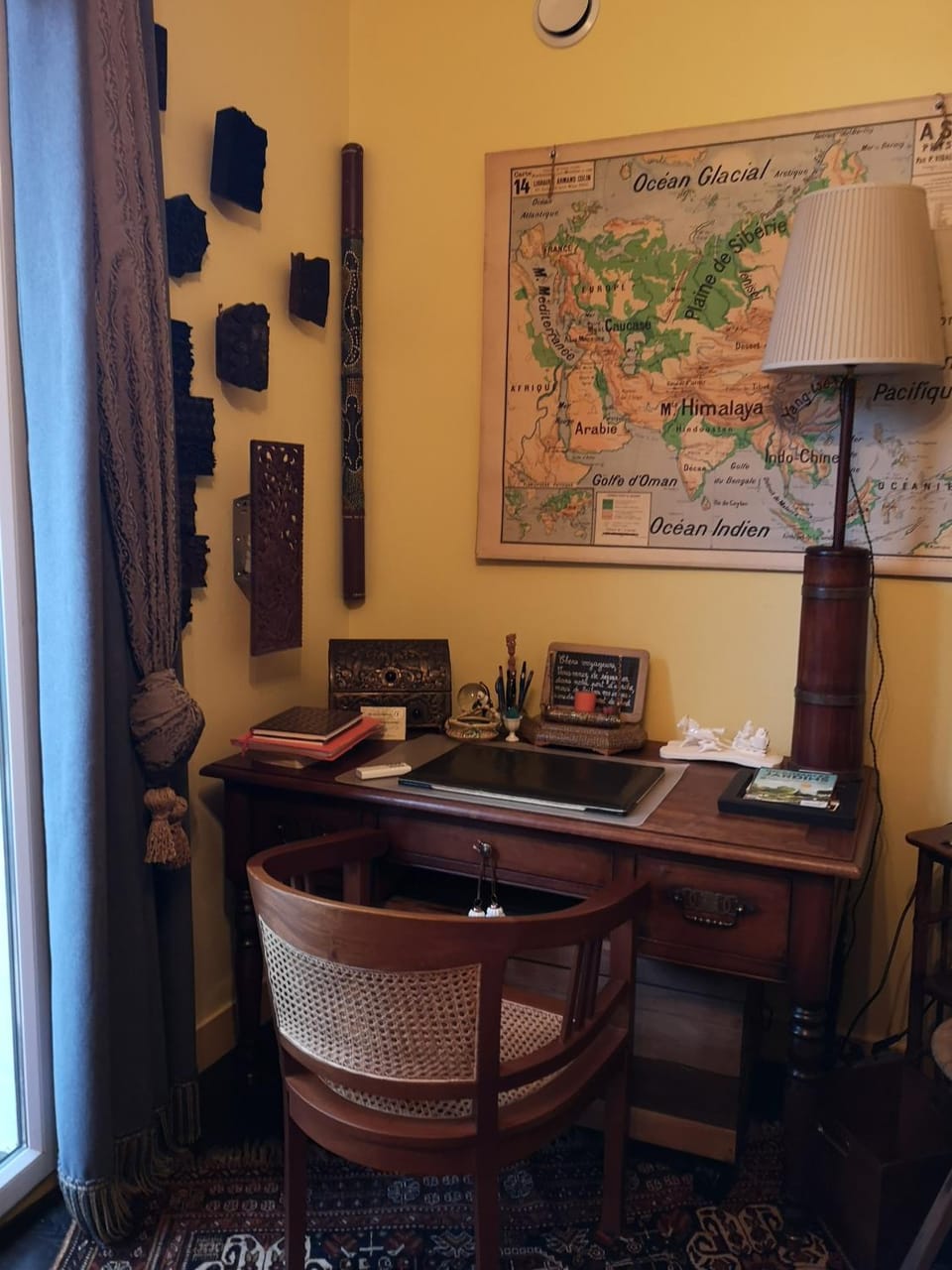 Seating area