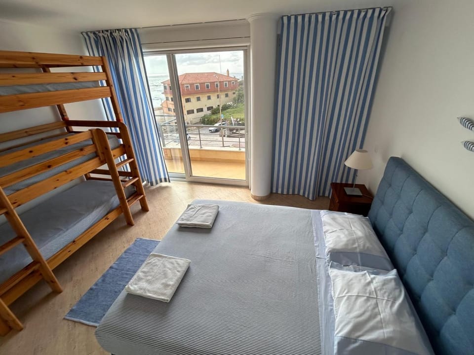 Bed, Photo of the whole room, Bedroom, Sea view, bunk bed, towels, wardrobe, air conditioner