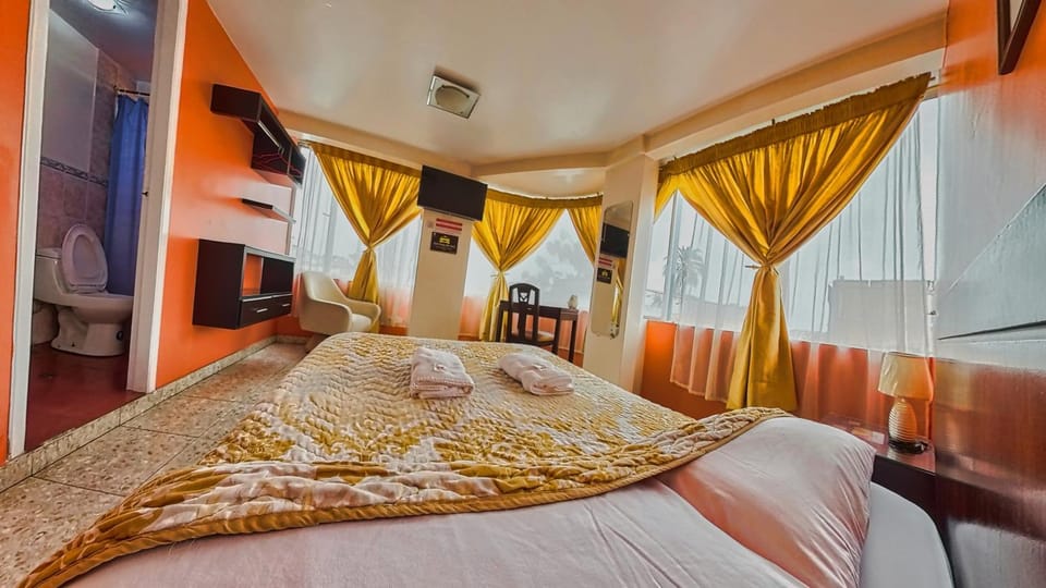 Toilet, Bed