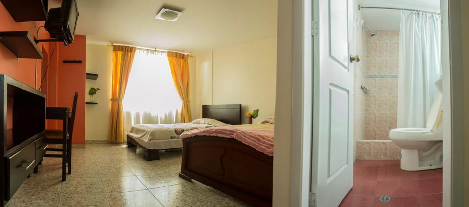 Bed, Photo of the whole room, Decorative detail, On site