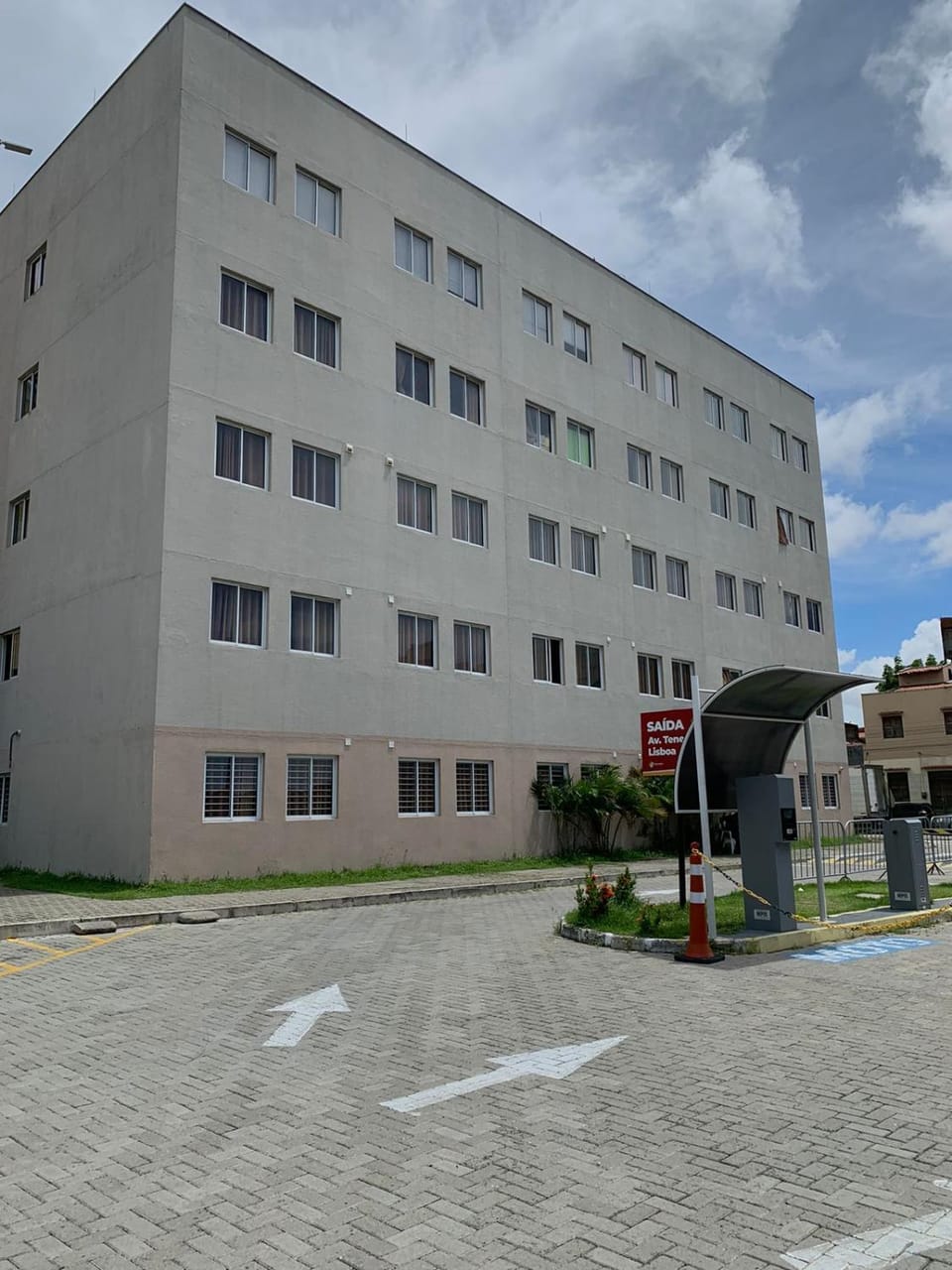 Property building, Parking